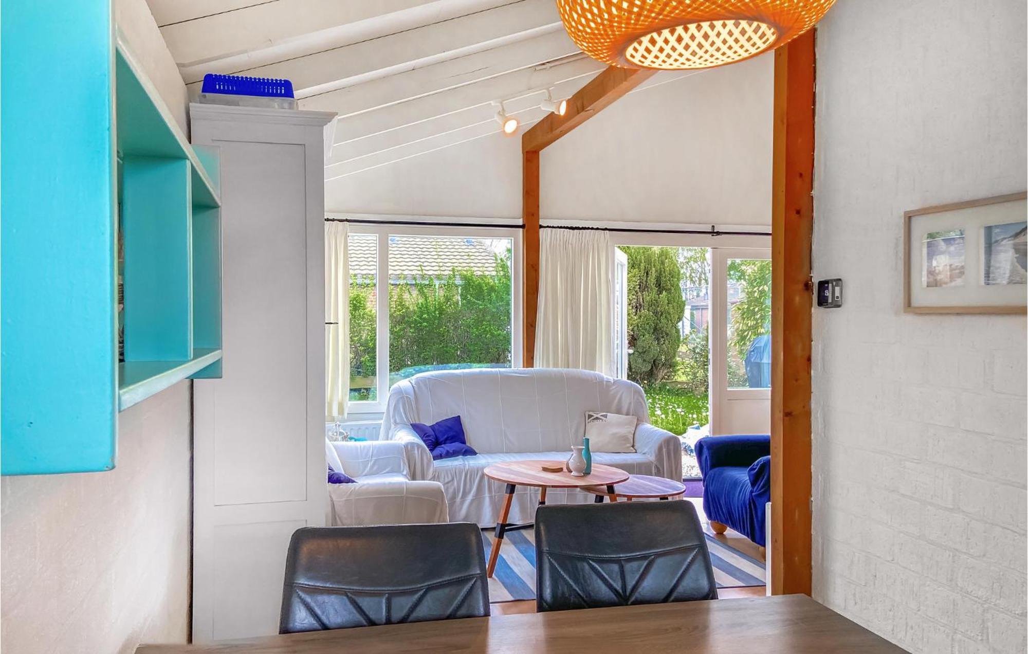 Stunning home in Warmenhuizen with WiFi&3 Bedrooms Schoorldam Buitenkant foto